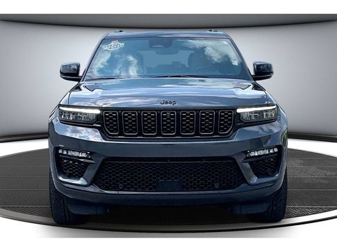 Certified 2025 Jeep Grand Cherokee Summit w/ Obsidian Package AWD/4WD image 4