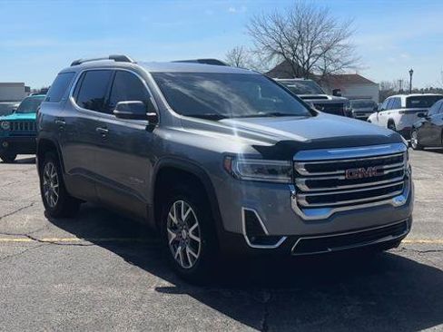 Used 2020 GMC Acadia SLT w/ LPO, Floor Liner Package FWD image 2