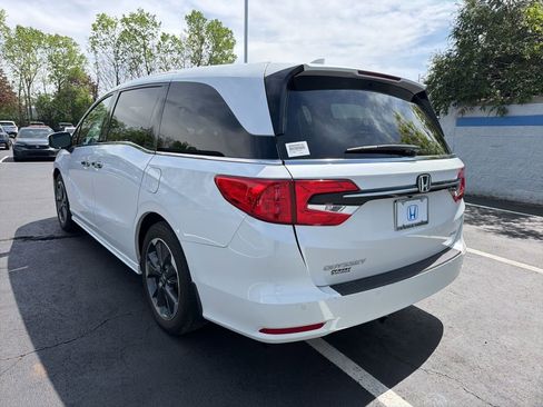 Certified 2024 Honda Odyssey Elite image 3