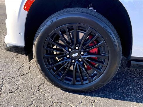 Certified 2024 Cadillac Escalade ESV V w/ LPO, ONYX Package image 12