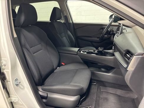 Used 2023 Nissan Rogue S AWD/4WD image 12