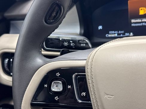 Used 2022 Lincoln Aviator AWD w/ Premium Package image 12