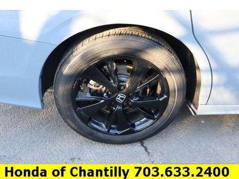 Used 2023 Honda Odyssey Sport image 31