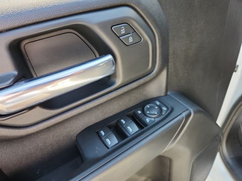 Used 2025 Chevrolet Silverado 2500 W/T AWD/4WD image 11