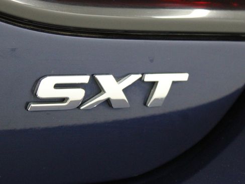 Used 2014 Dodge Charger SXT Plus image 35