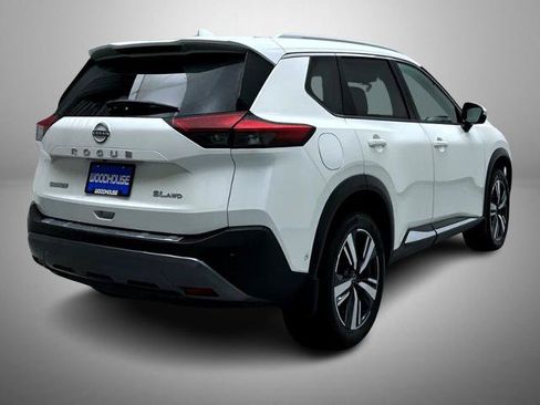 Certified 2023 Nissan Rogue SL w/ SL Premium Package AWD/4WD image 5