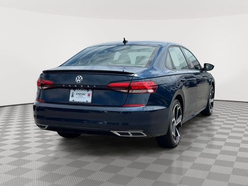 Used 2021 Volkswagen Passat 2.0T R-Line FWD image 4