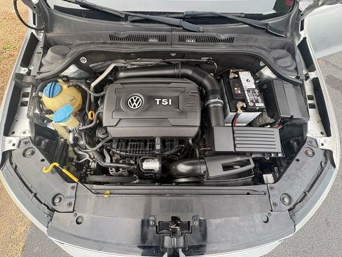 Used 2015 Volkswagen Jetta SE image 18