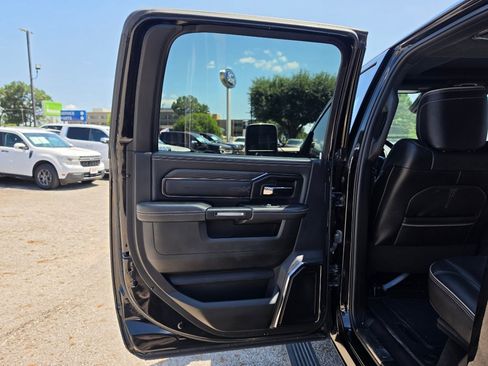 Used 2024 RAM 2500 Limited AWD/4WD image 17