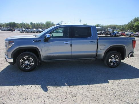 New 2026 GMC Sierra 1500 SLT AWD/4WD image 9