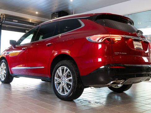 Used 2023 Buick Enclave Essence w/ Experience Buick Package AWD/4WD image 5