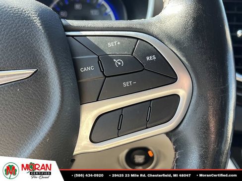 Used 2018 Chrysler Pacifica Touring-L Plus w/ Tire & Wheel Group FWD image 25