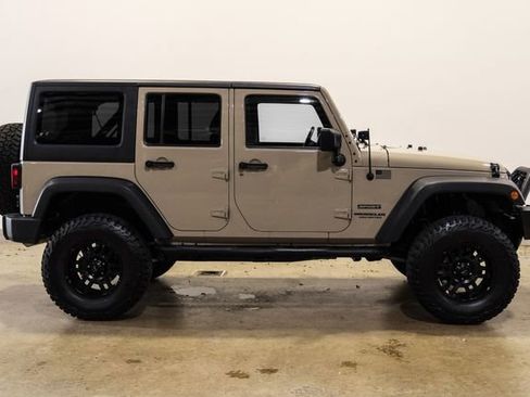 Used 2017 Jeep Wrangler Unlimited Sport w/ Quick Order Package 24S image 29