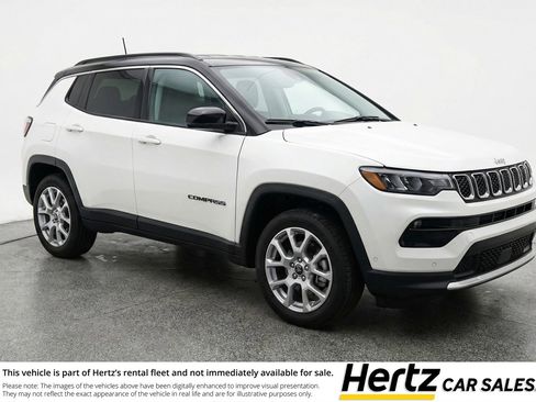Used 2025 Jeep Compass Limited AWD/4WD image 1
