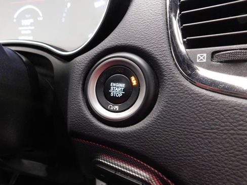 Used 2020 Dodge Durango R/T w/ Technology Group image 32