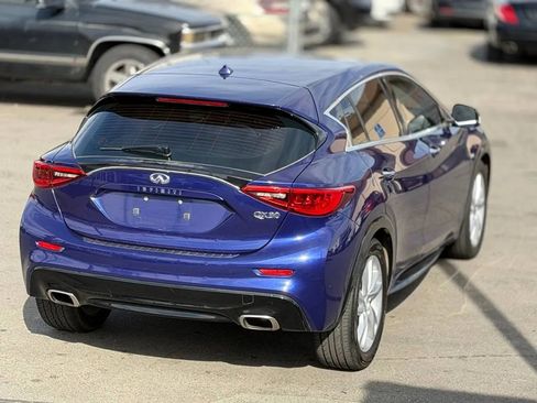 Used 2017 INFINITI QX30 FWD image 13
