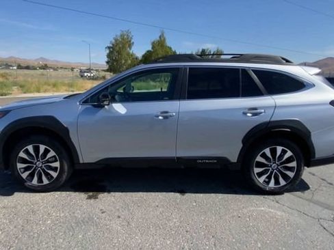 Used 2024 Subaru Outback Limited AWD/4WD image 5