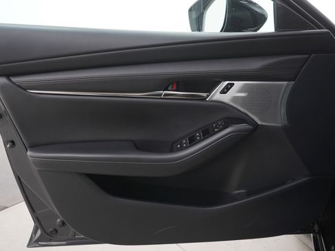 Used 2021 MAZDA MAZDA3 Hatchback w/Premium Plus Pkg image 21