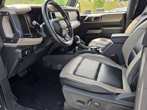 Used 2023 Ford Bronco Wildtrak AWD/4WD image 16
