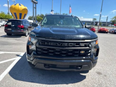 Used 2024 Chevrolet Silverado 1500 Custom RWD image 2