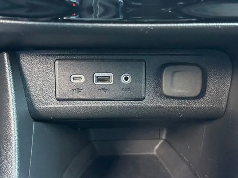 Used 2023 Buick Encore GX Select FWD image 36