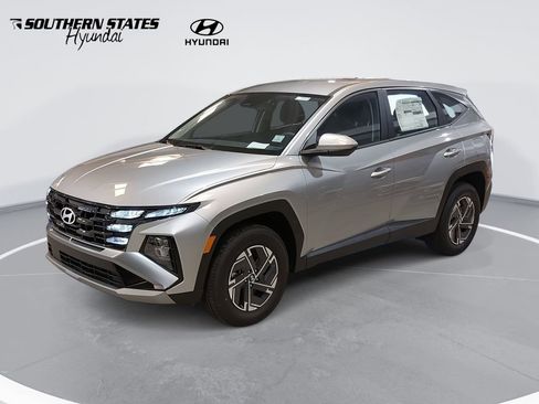 New 2026 Hyundai Tucson Blue SE image 1