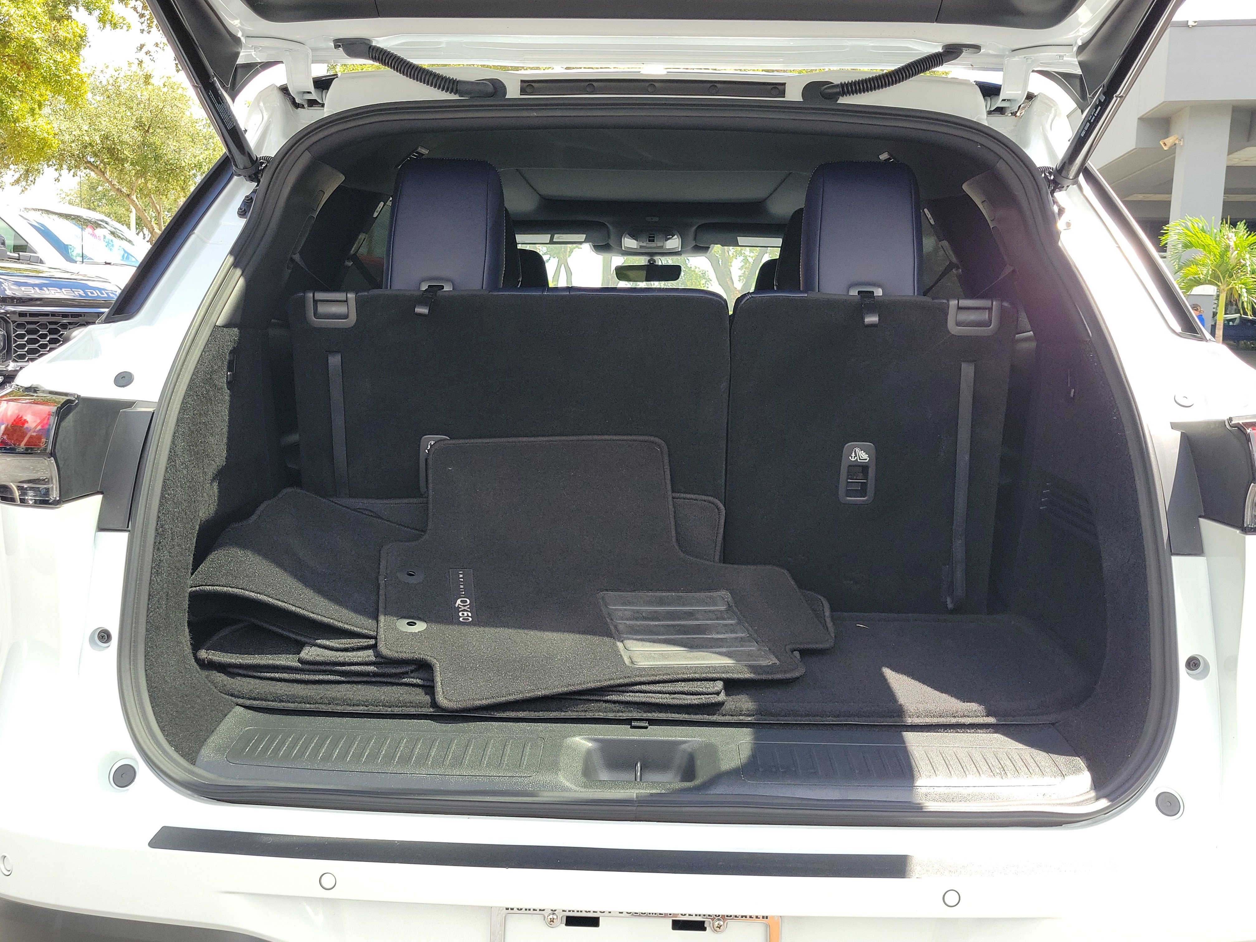 Used 2026 INFINITI QX60 Sport w/ Dark Cargo Package AWD/4WD image 9