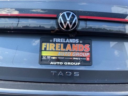 New 2025 Volkswagen Taos S image 15