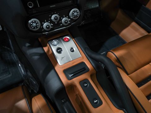Used 2007 Ferrari 599 GTB Fiorano RWD image 12