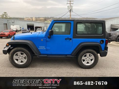Used 2012 Jeep Wrangler Sport image 8