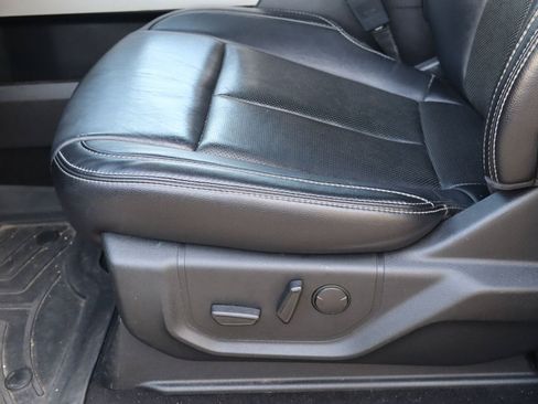 Used 2019 Ford F150 Lariat AWD/4WD image 14