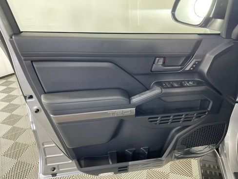 New 2026 Toyota 4Runner TRD Off-Road Premium AWD/4WD image 8