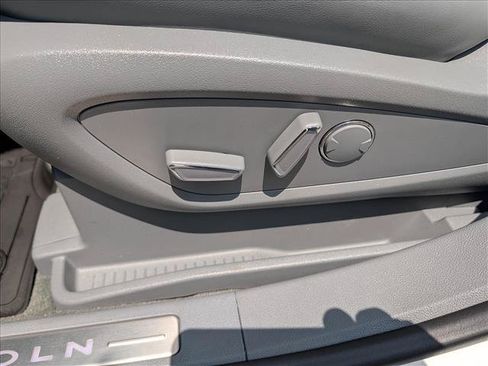 Certified 2023 Lincoln Nautilus Reserve AWD/4WD image 30