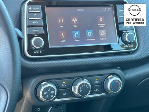 Certified 2025 Nissan Kicks Play S image 22