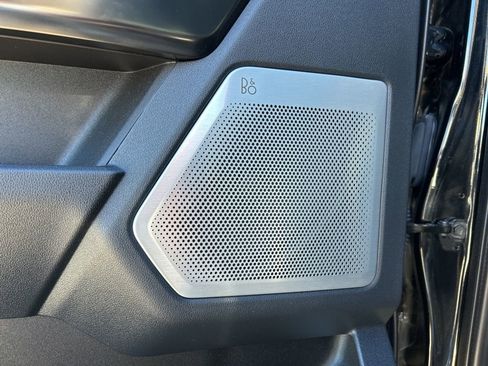 Used 2024 Ford F250 Platinum w/ FX4 Off-Road Package image 48