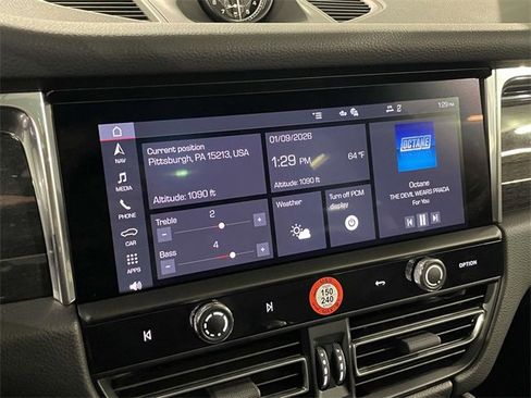 Certified 2025 Porsche Macan image 78