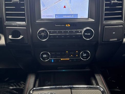 Used 2020 Ford Expedition Limited w/ Equipment Group 303A AWD/4WD image 4