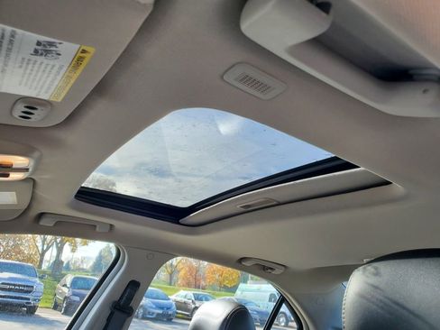 Used 2011 Ford Fusion Hybrid w/ 502A Rapid Spec Order Code image 14