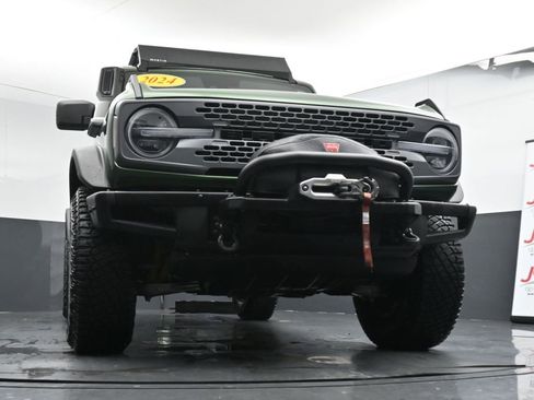 Used 2024 Ford Bronco Everglades image 34