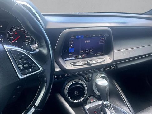 Used 2023 Chevrolet Camaro LT w/ Technology Package RWD image 8