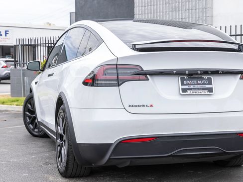 Used 2023 Tesla Model X AWD/4WD image 7