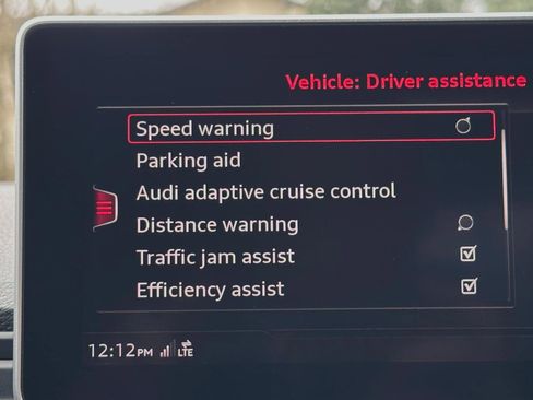 Used 2020 Audi SQ5 Premium Plus w/ Premium Plus Package image 17