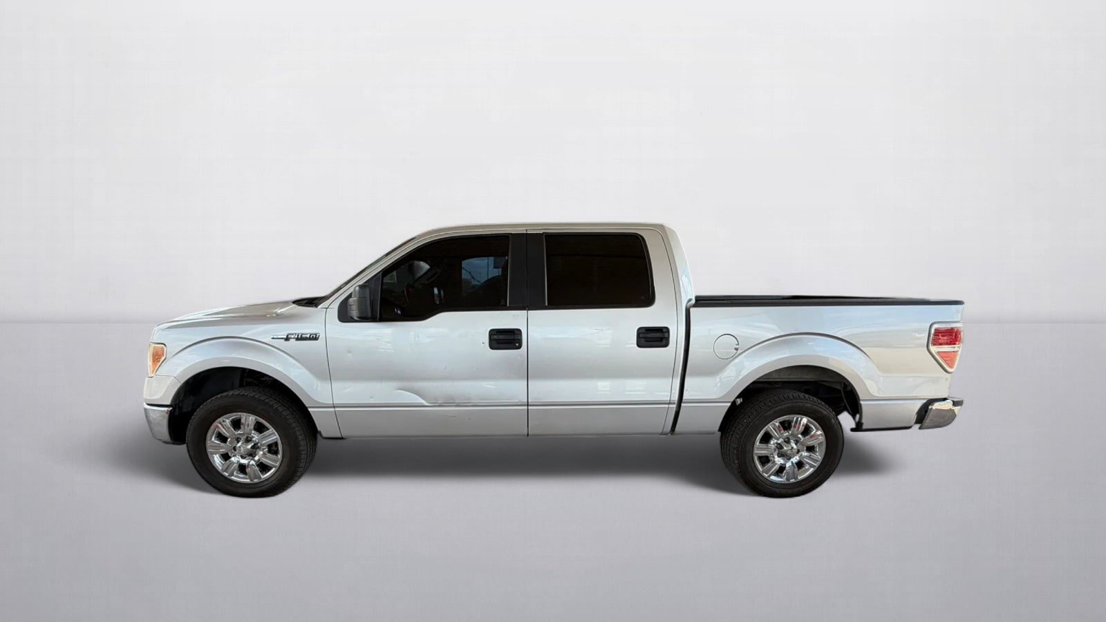 Used 2012 Ford F150 XLT RWD image 2