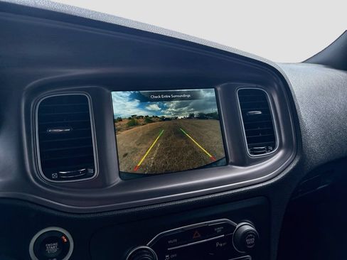 Used 2023 Dodge Charger SXT RWD image 13