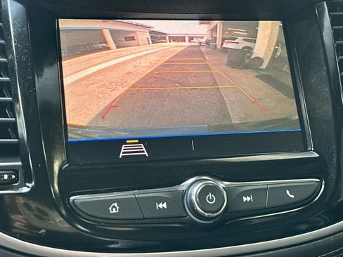 Certified 2022 Chevrolet Trax LT w/ Driver Confidence Package AWD/4WD image 26