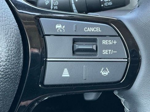 New 2025 Honda Pilot Touring image 17