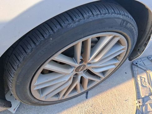 Certified 2021 Genesis G70 2.0T image 8