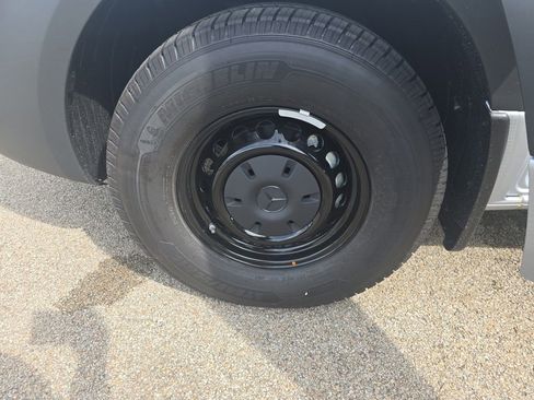 New 2025 Mercedes-Benz Sprinter 2500 image 25