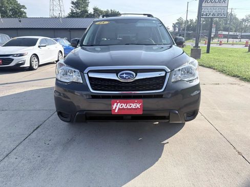 Used 2015 Subaru Forester 2.5i Premium w/ All-Weather Package AWD/4WD image 2