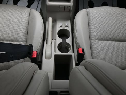 Used 2008 MAZDA MAZDA5 Grand Touring FWD image 19